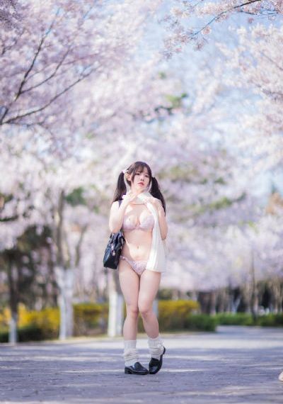 欧美大屁股xxxx_神马电影在线观看