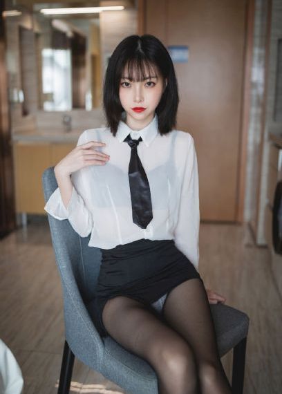 欧美坡跟凉鞋图片_蓝光高清完整版播放