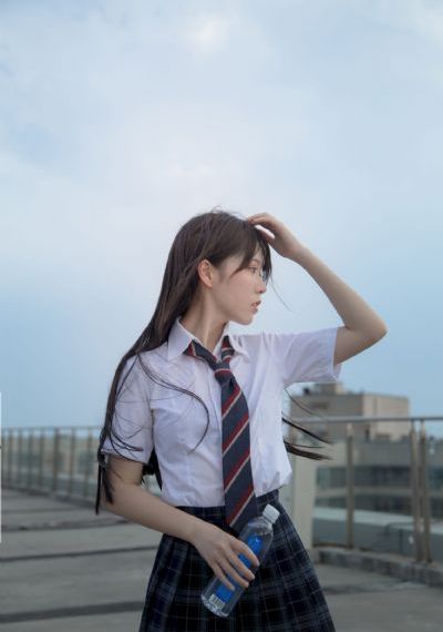 日韩砖区2022狼区_158分钟完整版动漫免费观看