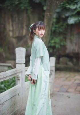 qq部位欧美情侣头像_1080超清免费观看